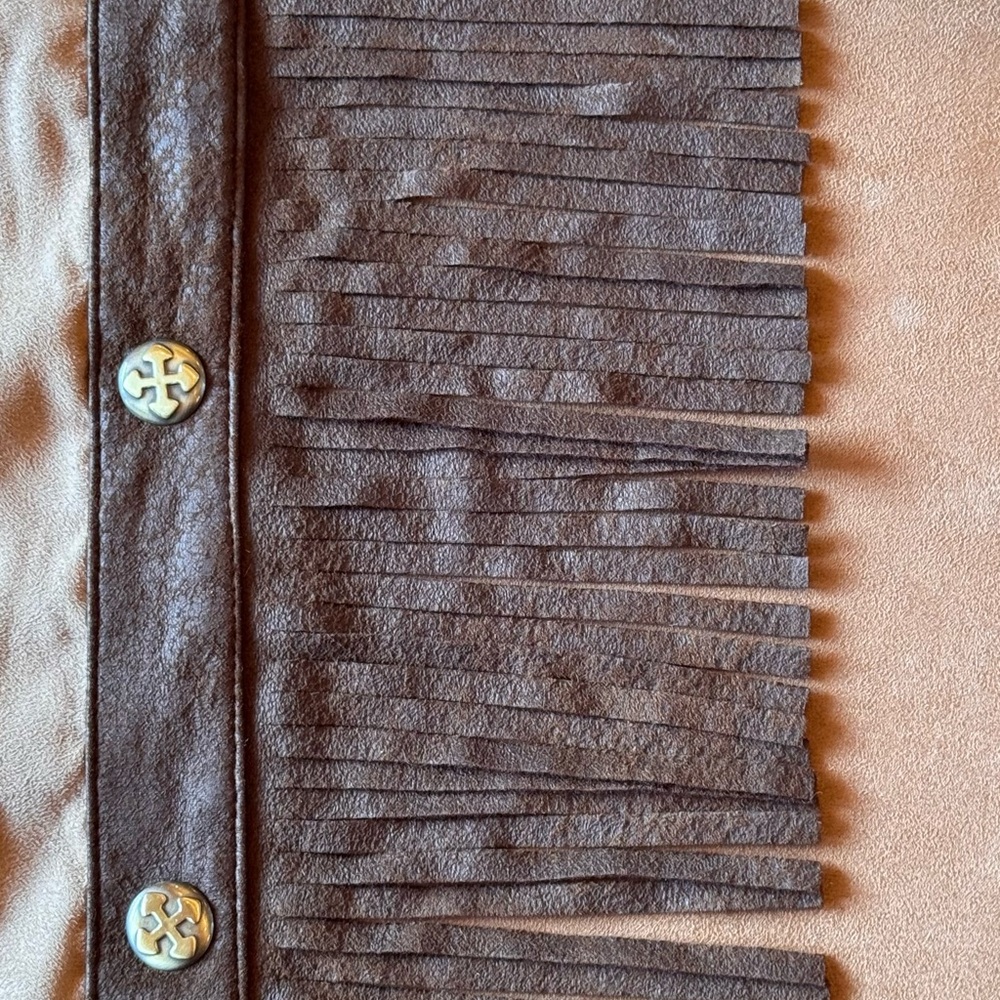 Western Faux Leather 2 drapes. Lined. 18”tassel topper. Excellent condition. - Picture 6 of 13